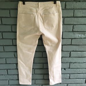 ZARA Woman Pink Denim Jeans Cropped. SZ 6